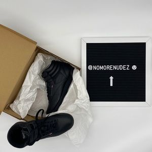 BLACK REEBOK CLASSIC SNEAKERS